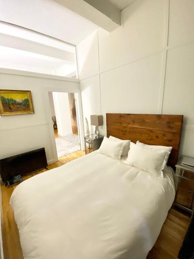 Luxury Apartments Next To Times Square Ню Йорк Екстериор снимка