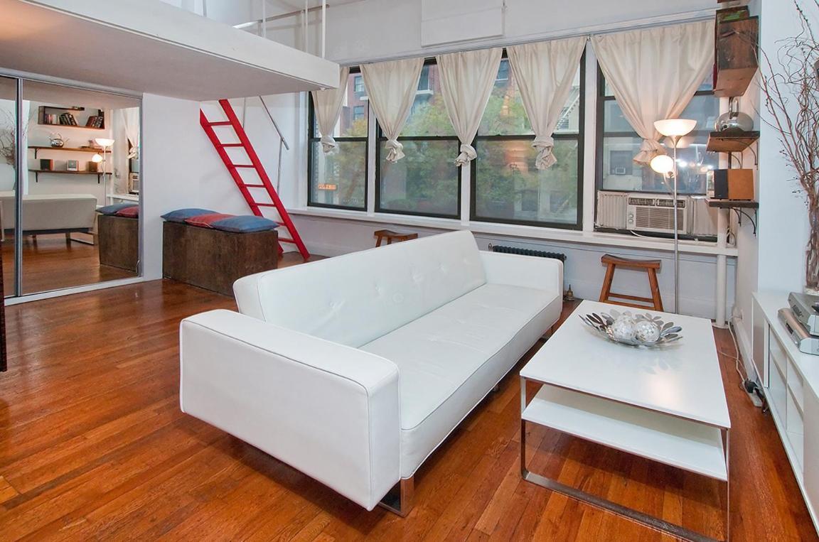 Luxury Apartments Next To Times Square Ню Йорк Екстериор снимка