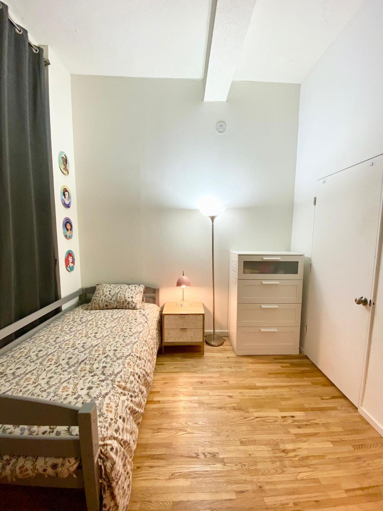 Luxury Apartments Next To Times Square Ню Йорк Екстериор снимка